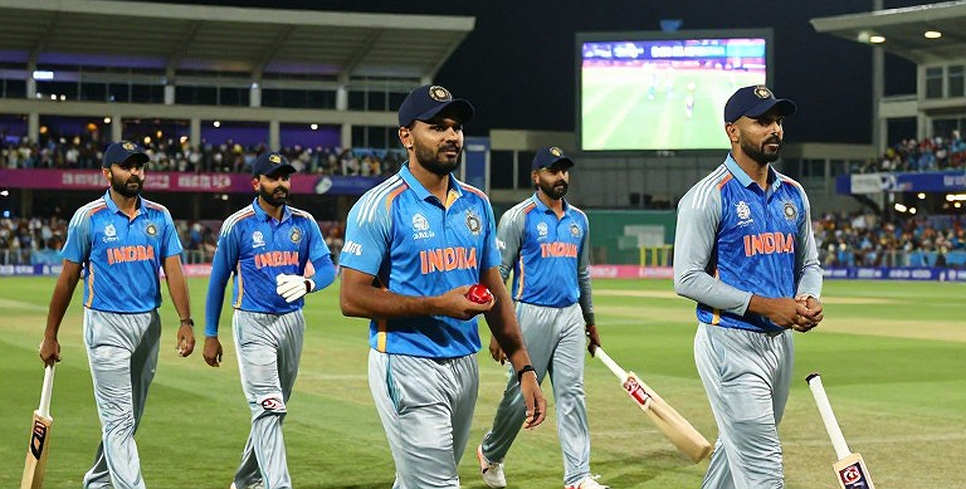 118 रन, छह ओवर, और चालीस गेंदें जो कभी खेली ही नहीं गईं 118 रन, छह ओवर, और चालीस गेंदें जो कभी खेली ही नहीं गईं